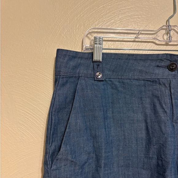Isaac Mizrahi Blue Jean Shorts Relaxed Fit - Picture 8 of 9